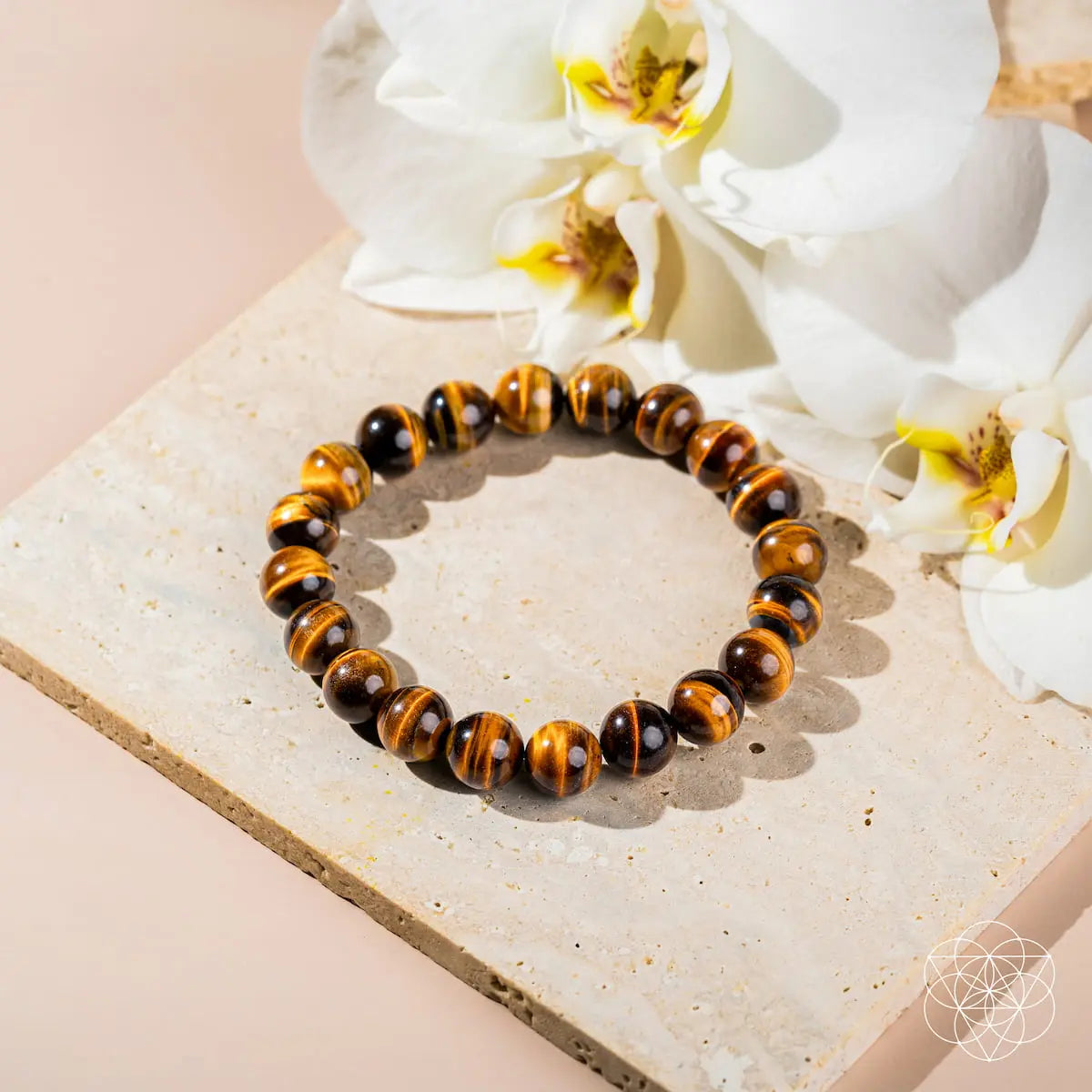 Conscious Items 7A Grade Tiger’s Eye bracelet featuring polished tiger’s eye beads on a stretch cord.